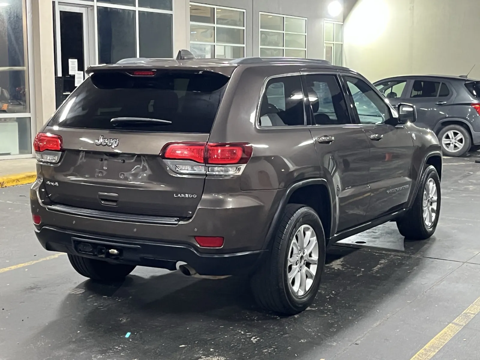 Jeep Grand Cherokee photo 9