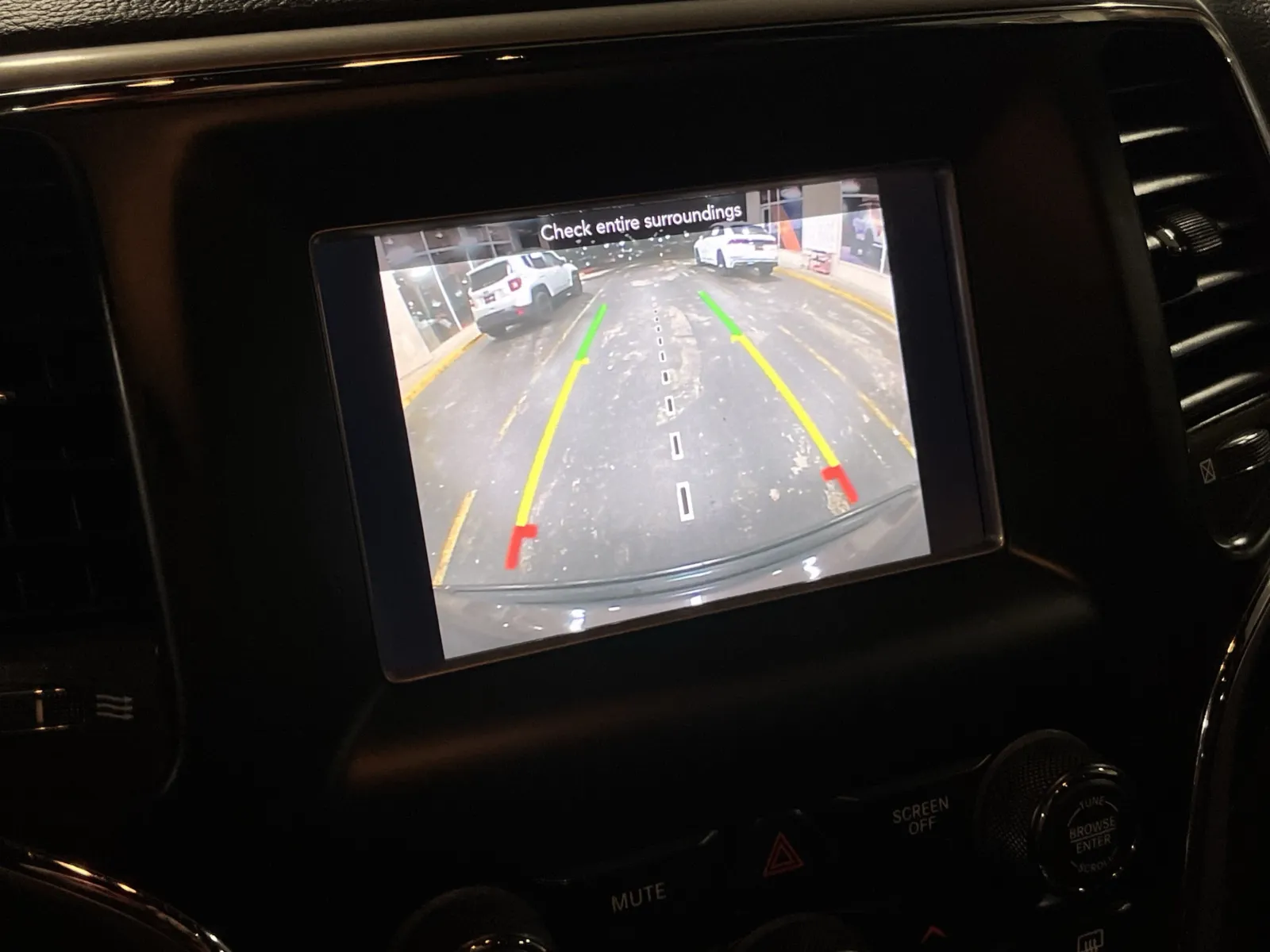 Jeep Grand Cherokee photo 5