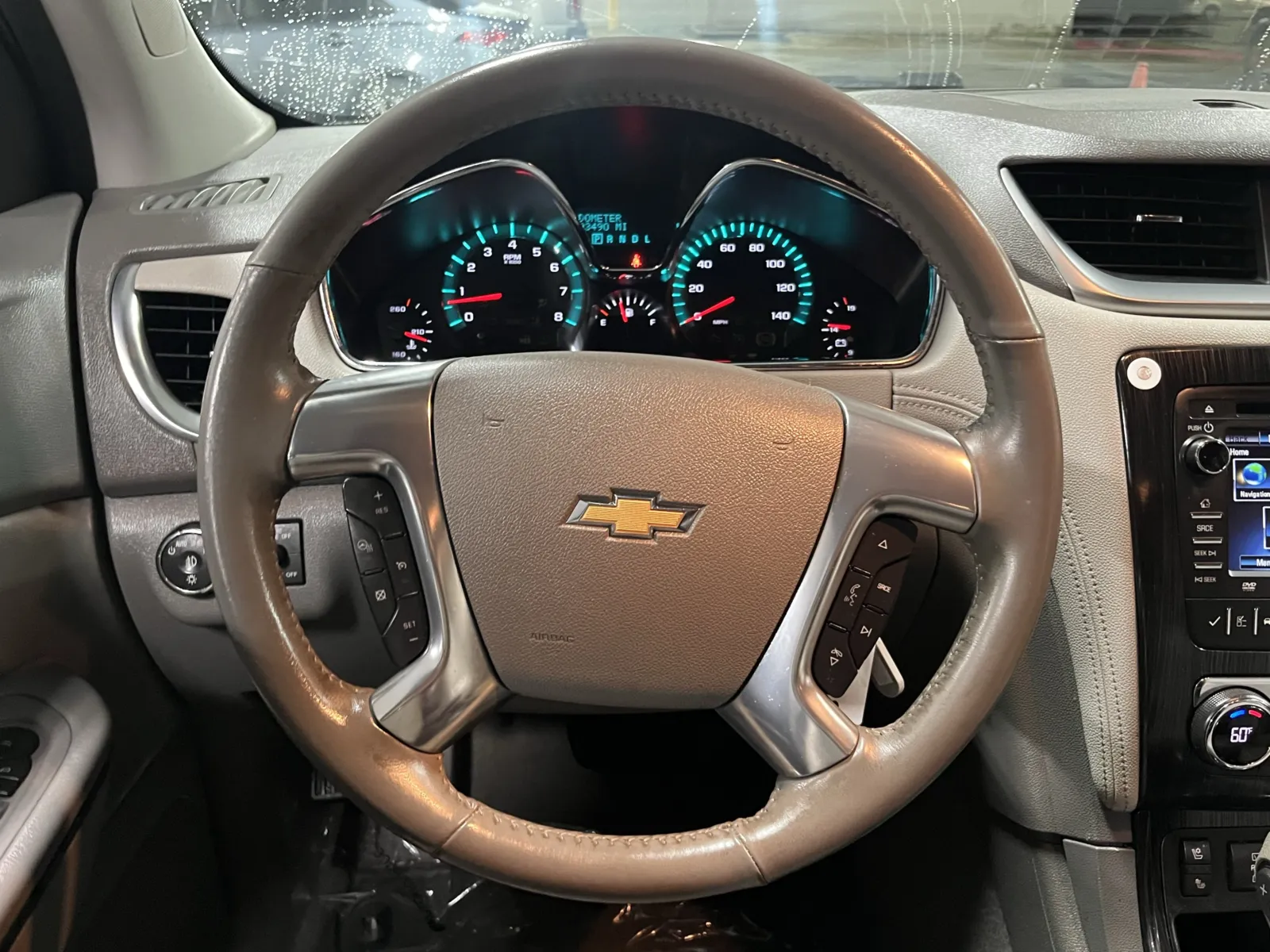 Chevrolet Traverse photo 16