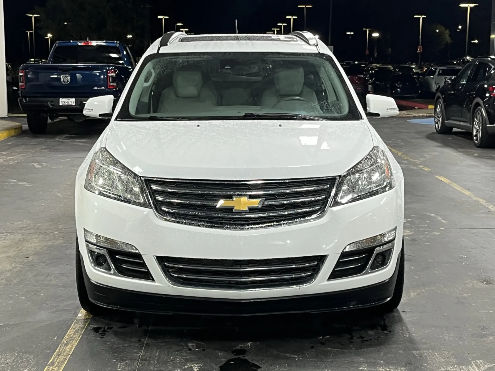 Chevrolet Traverse photo 4