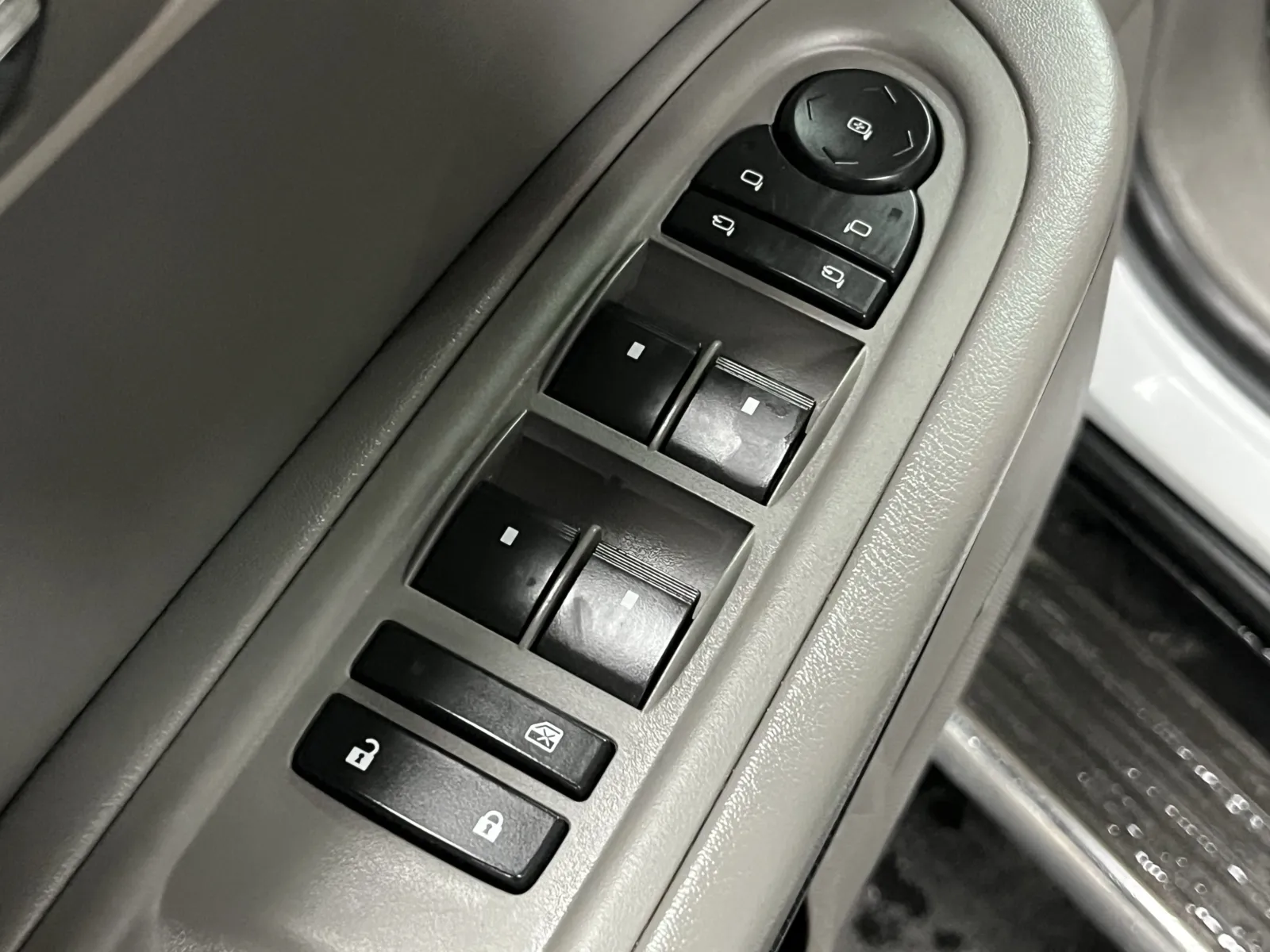 Chevrolet Traverse photo 23