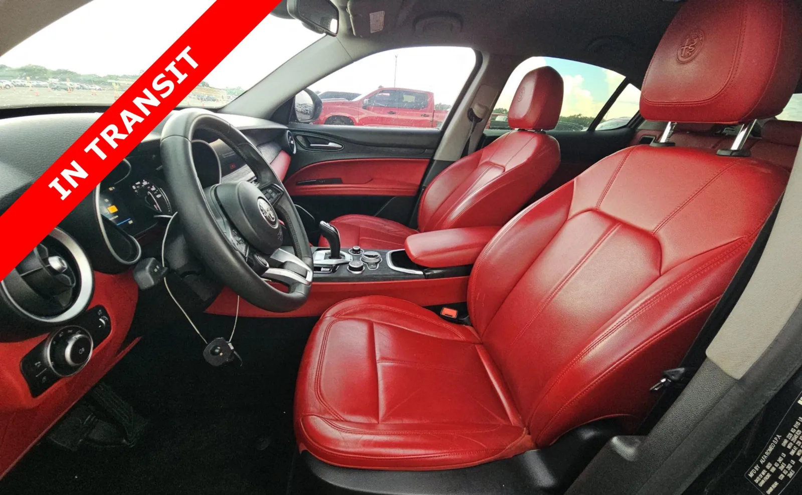 Alfa Romeo Stelvio photo 6