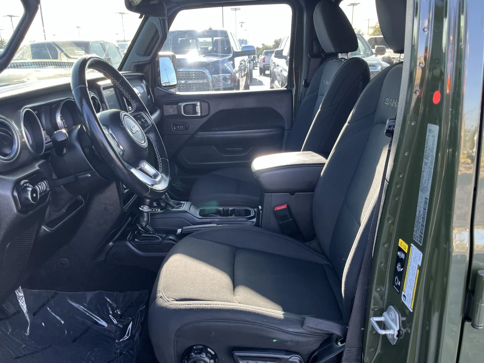 Jeep Wrangler photo 23
