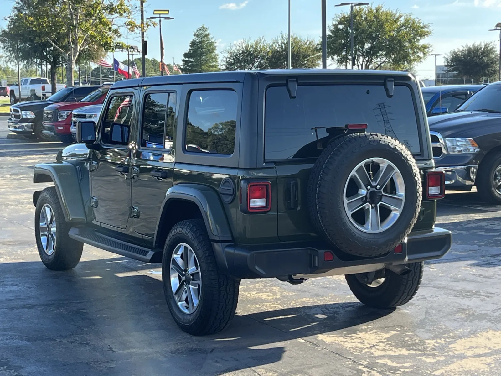 Jeep Wrangler photo 9