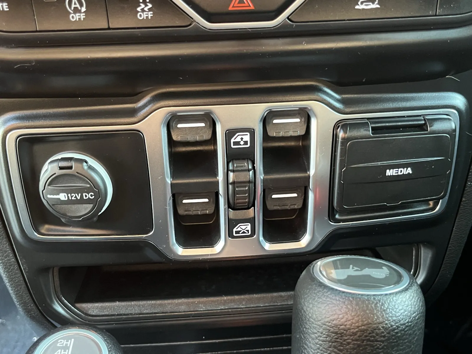 Jeep Wrangler photo 21