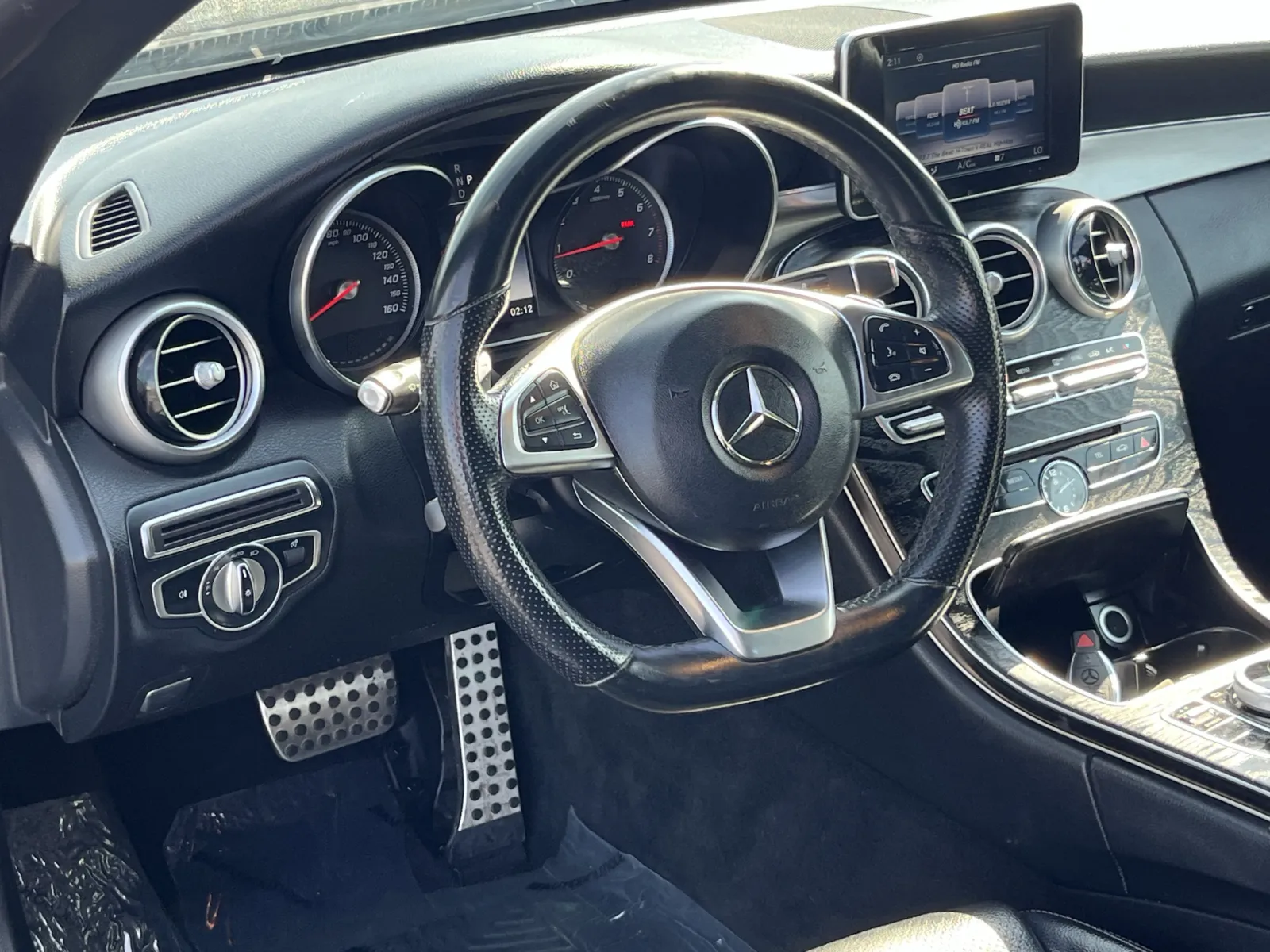 Mercedes-Benz C-Class photo 12