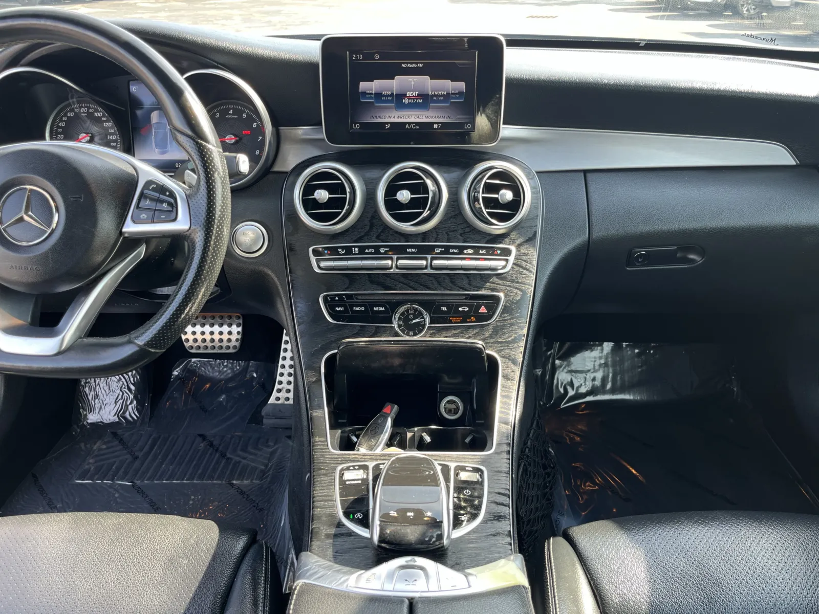 Mercedes-Benz C-Class photo 21