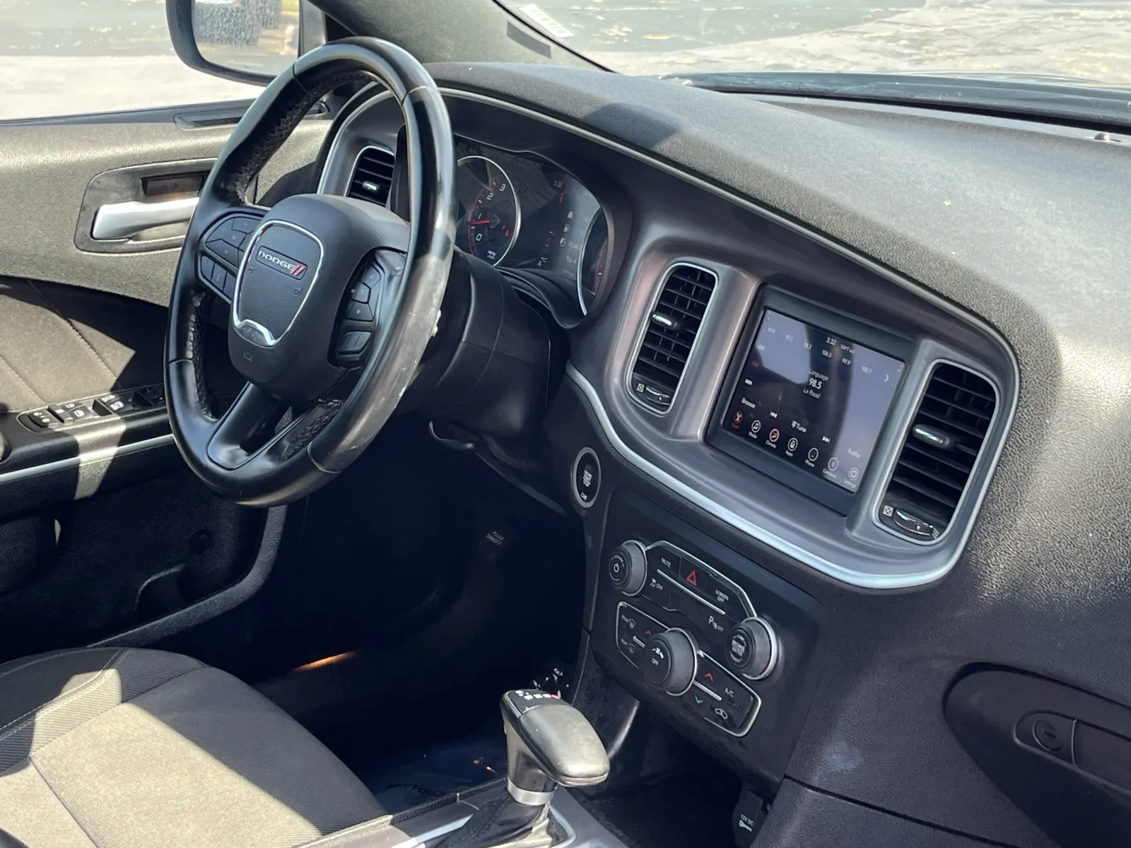 Dodge Charger photo 15