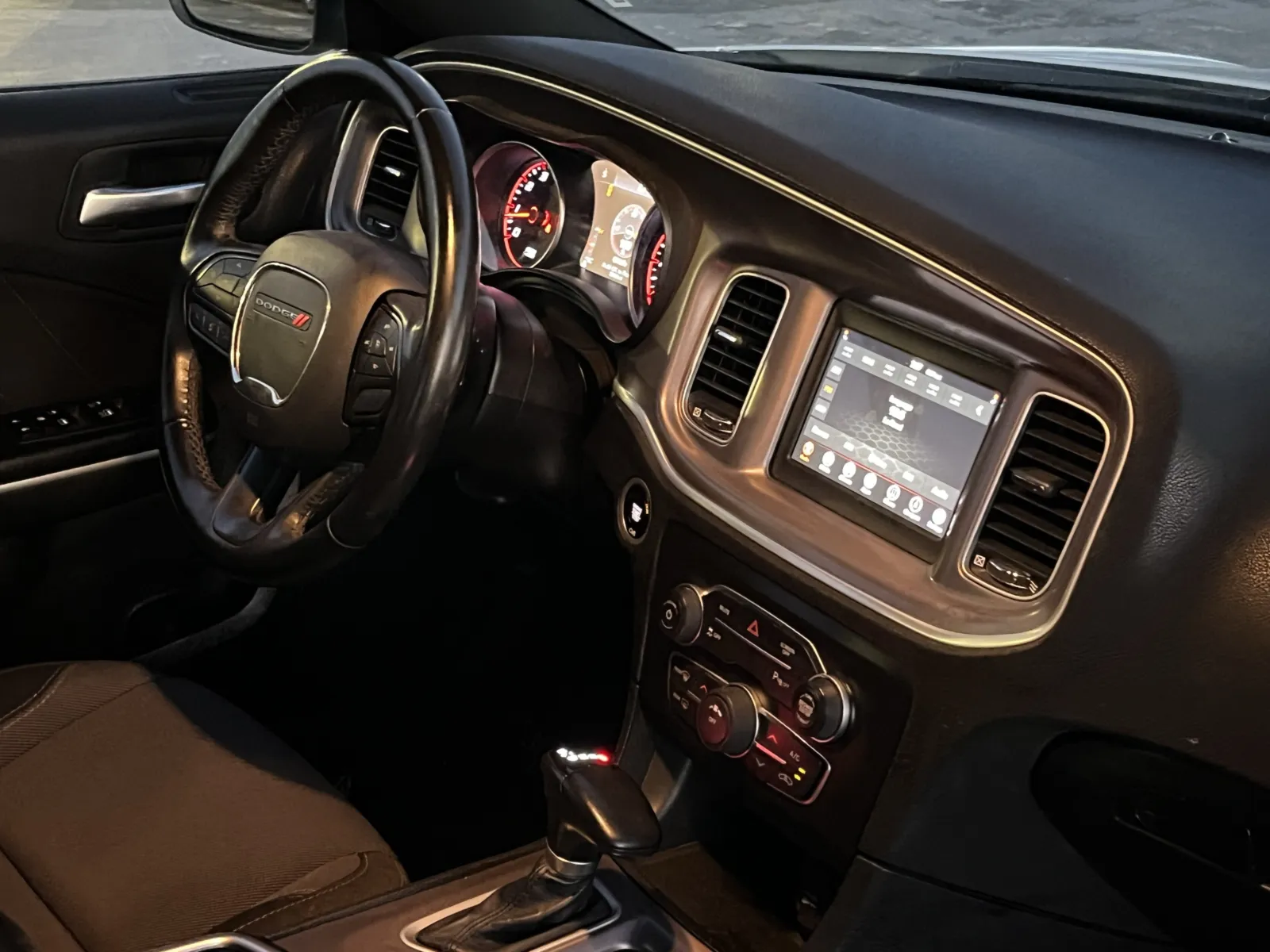 Dodge Charger photo 15