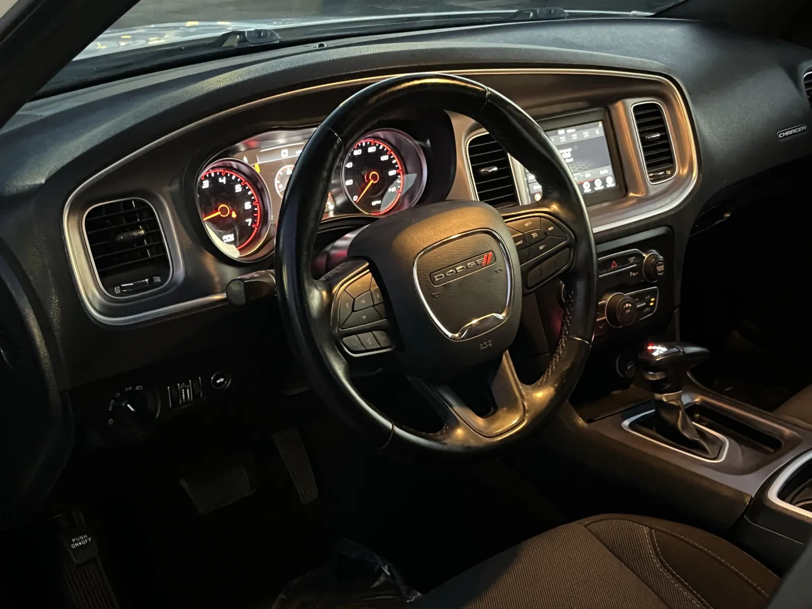 Dodge Charger photo 14