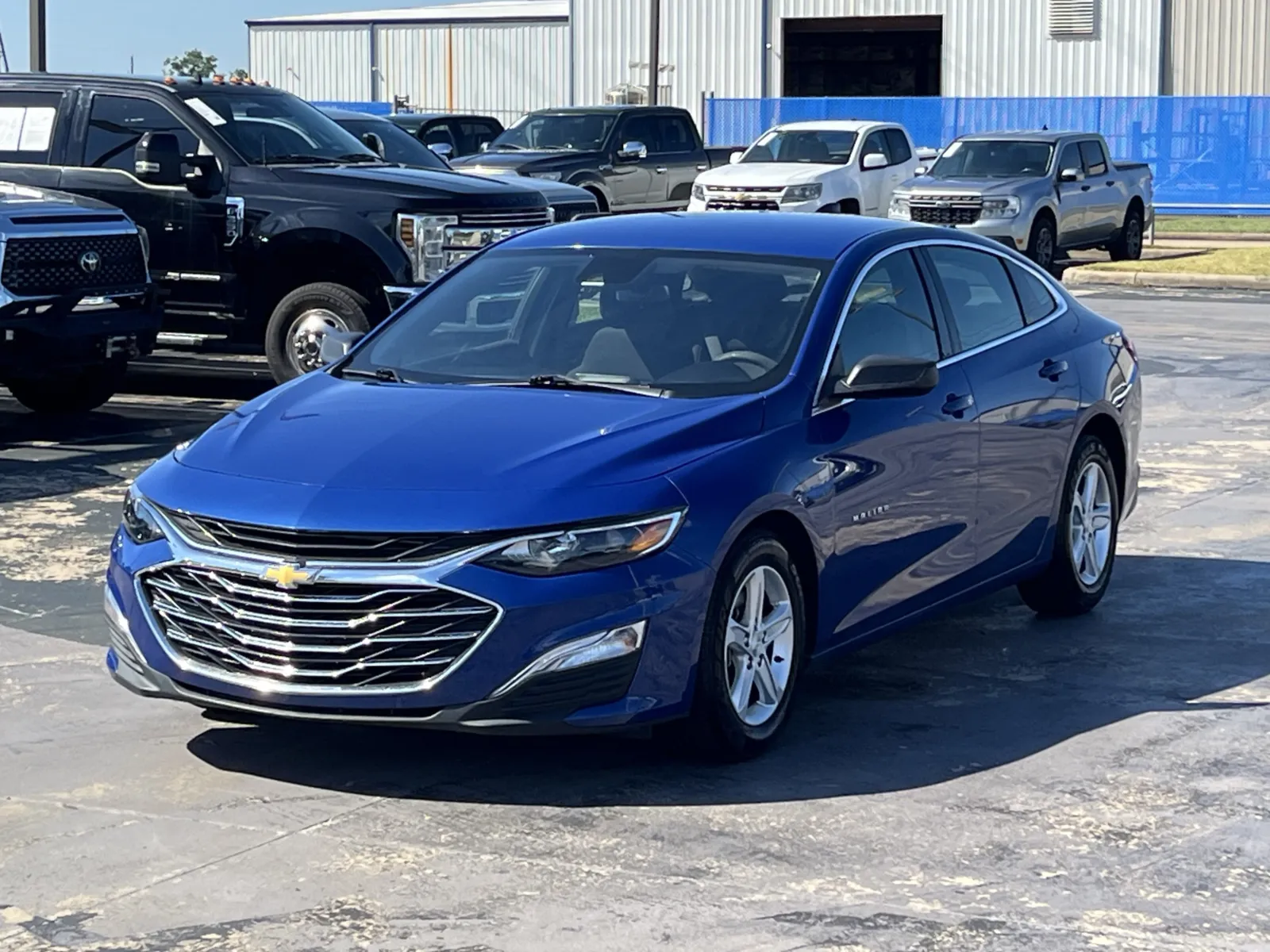 Chevrolet Malibu photo 2