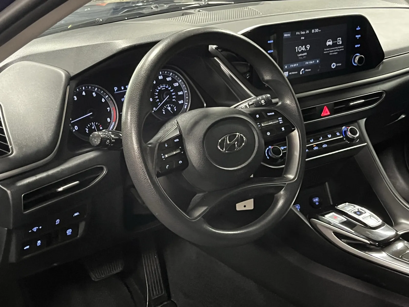 Hyundai Sonata photo 12