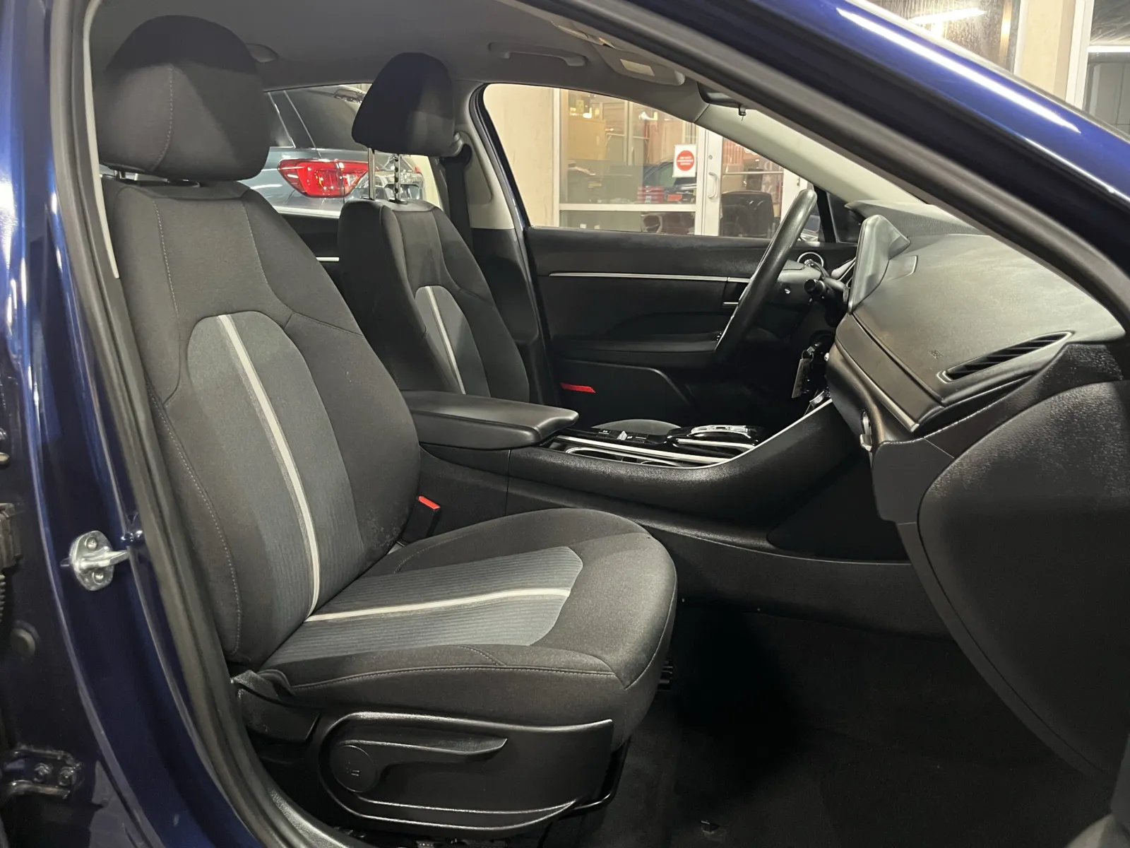 Hyundai Sonata photo 24