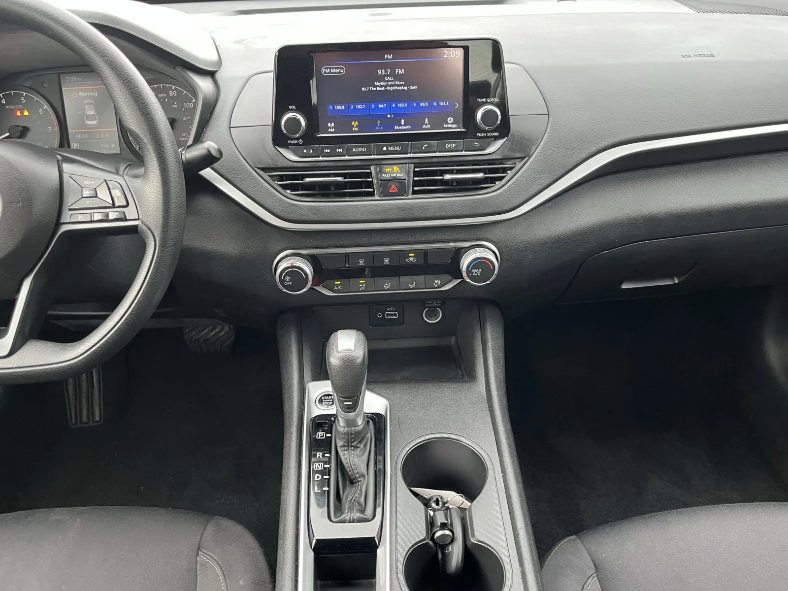 Nissan Altima photo 21