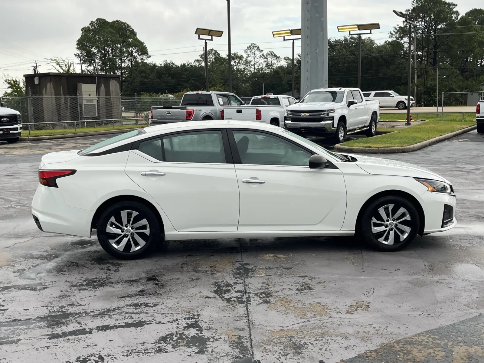 Nissan Altima photo 10