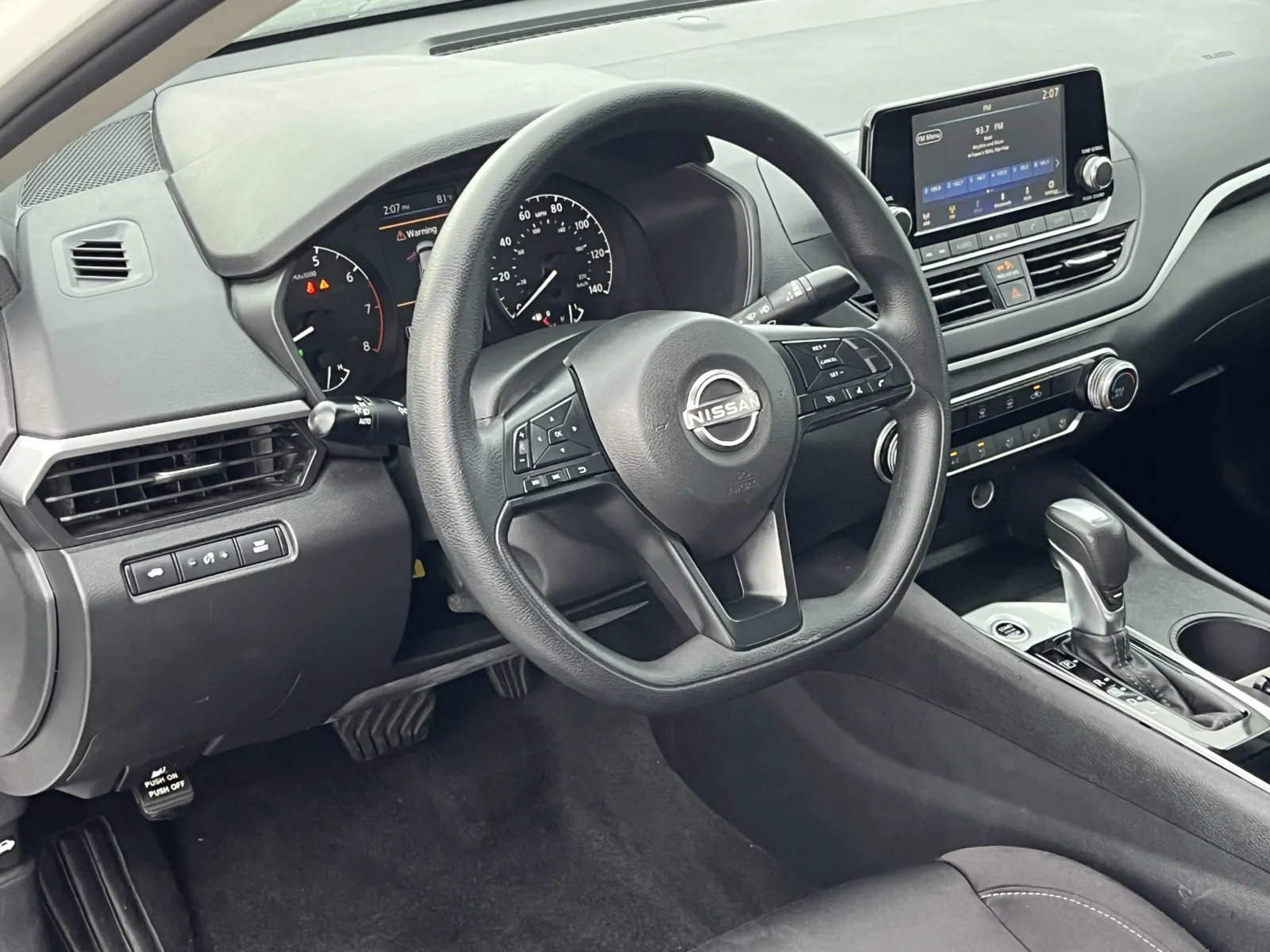 Nissan Altima photo 12