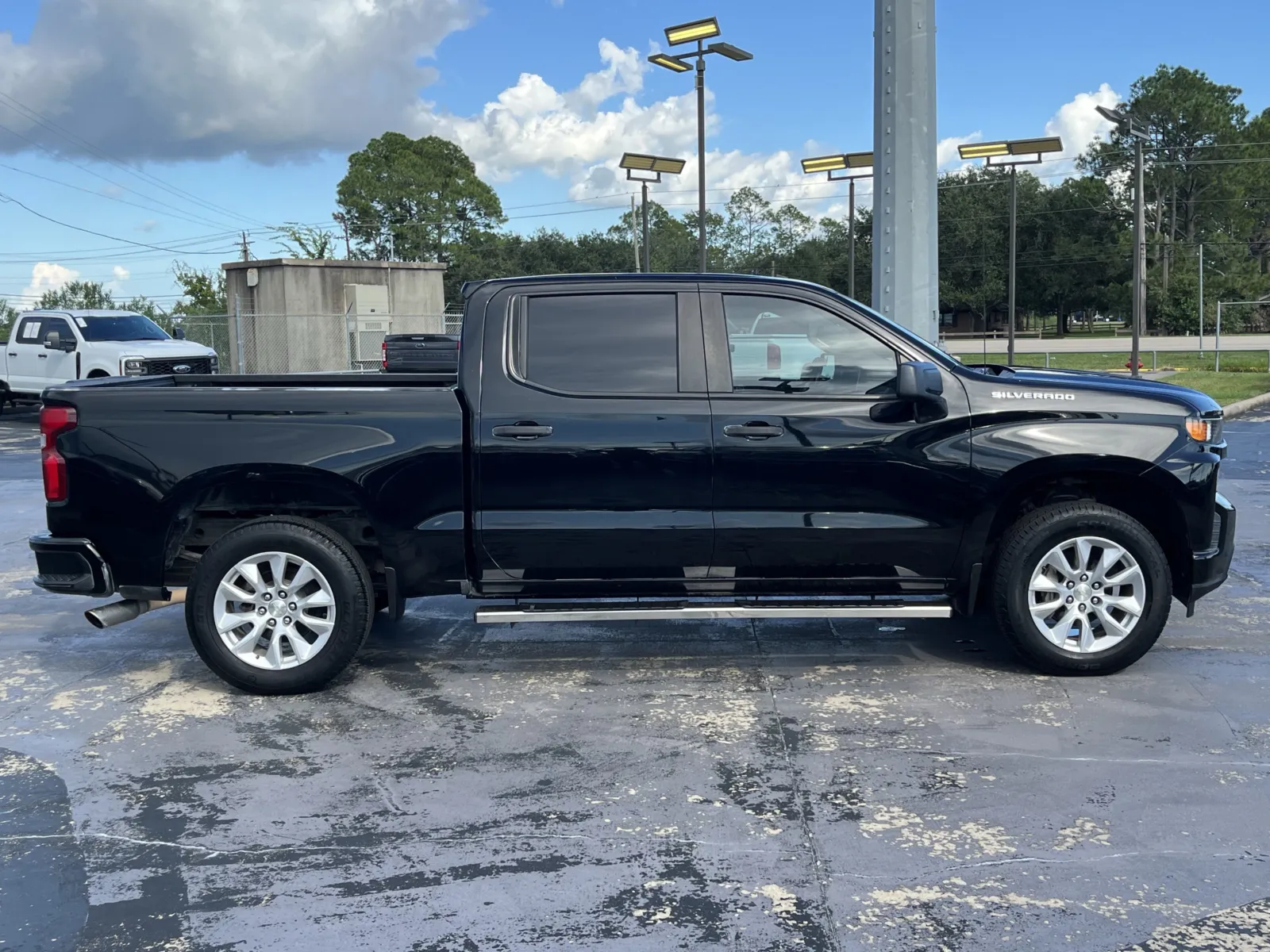 Chevrolet Silverado photo 11