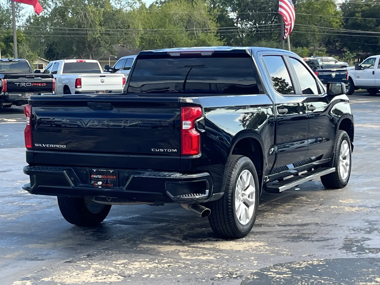 Chevrolet Silverado photo 9