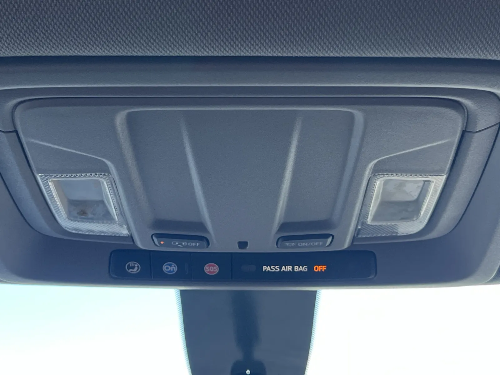 Chevrolet Silverado photo 19