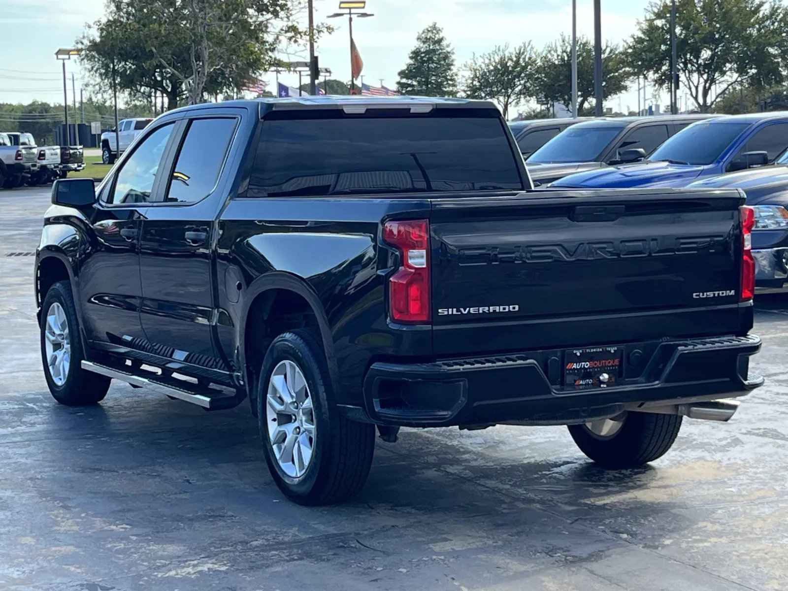 Chevrolet Silverado photo 10