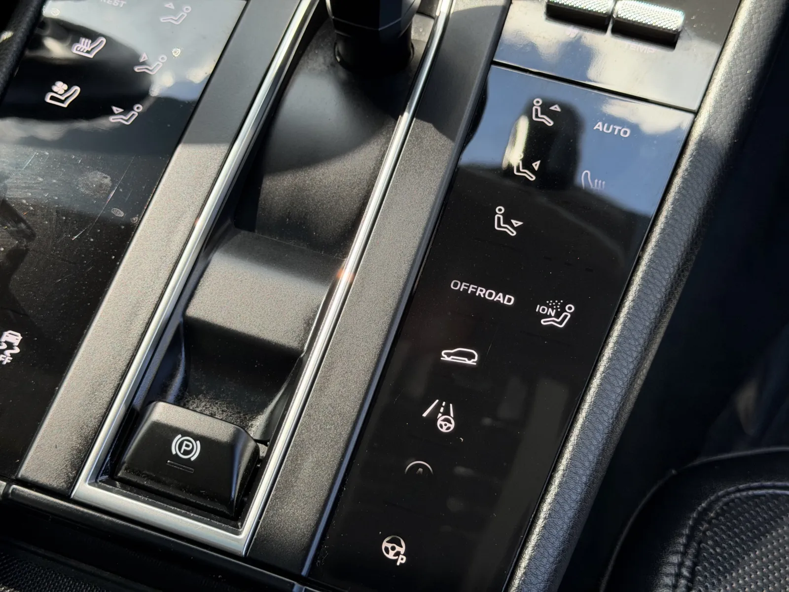 Porsche Macan photo 14