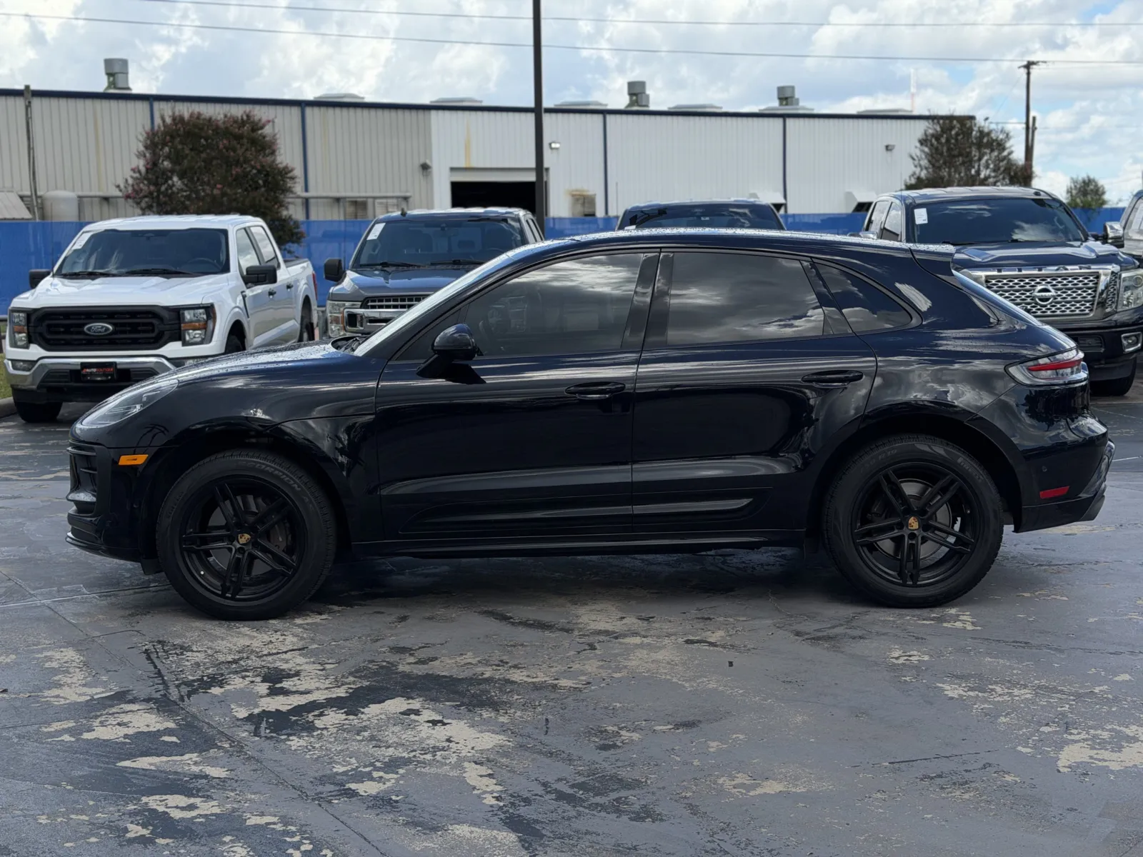 Porsche Macan photo 21