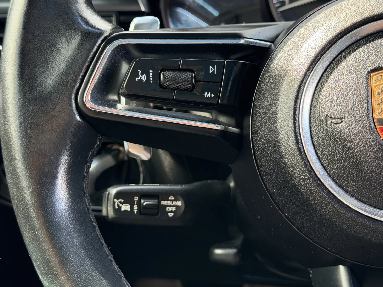 Porsche Macan photo 9