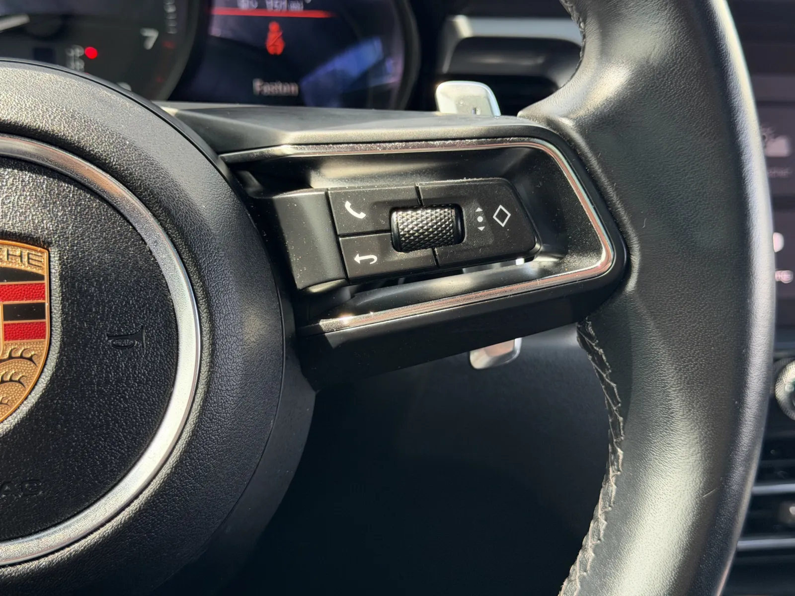 Porsche Macan photo 10