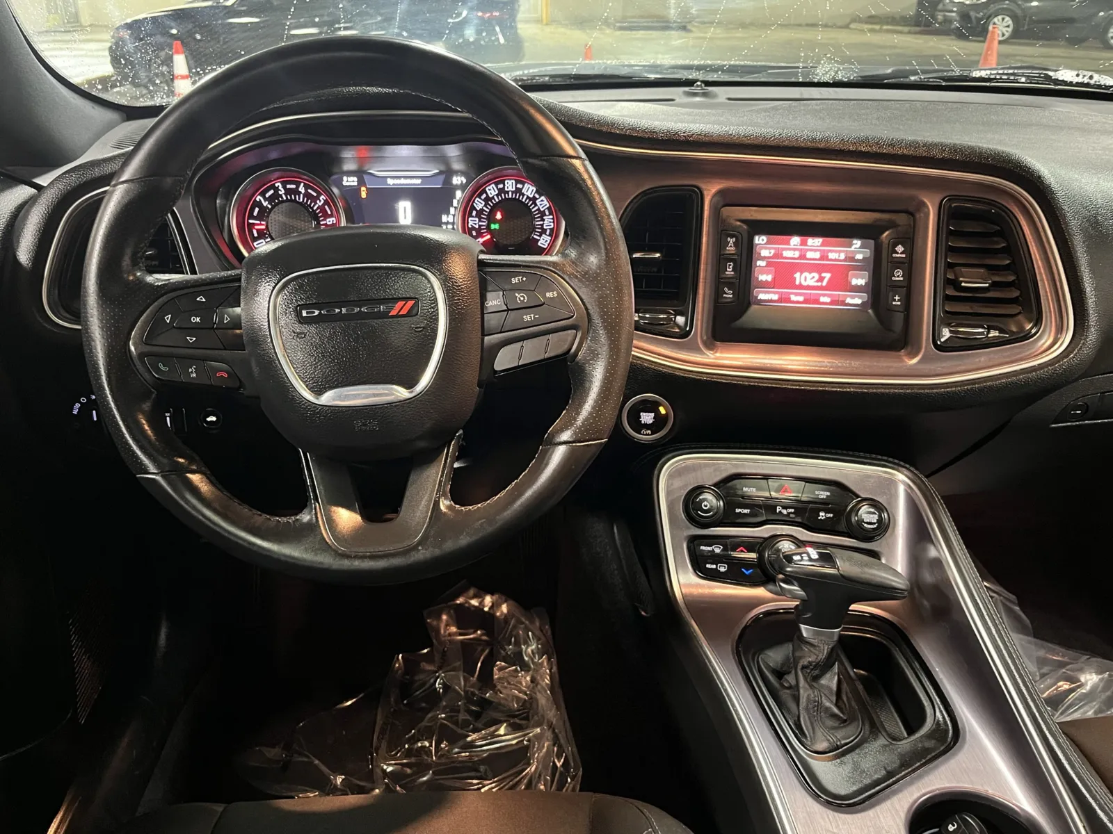 Dodge Challenger photo 15