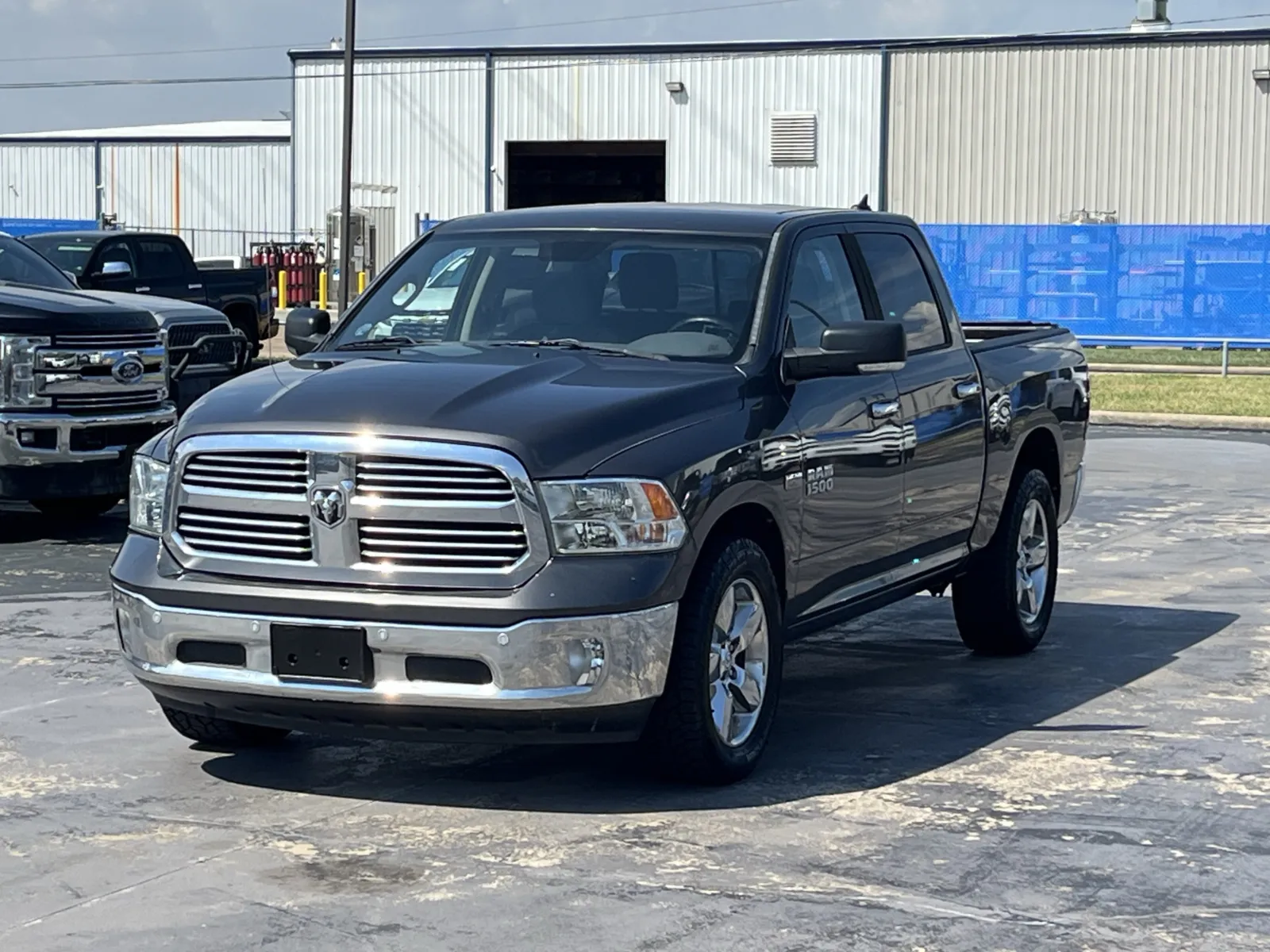 Ram 1500 photo 2