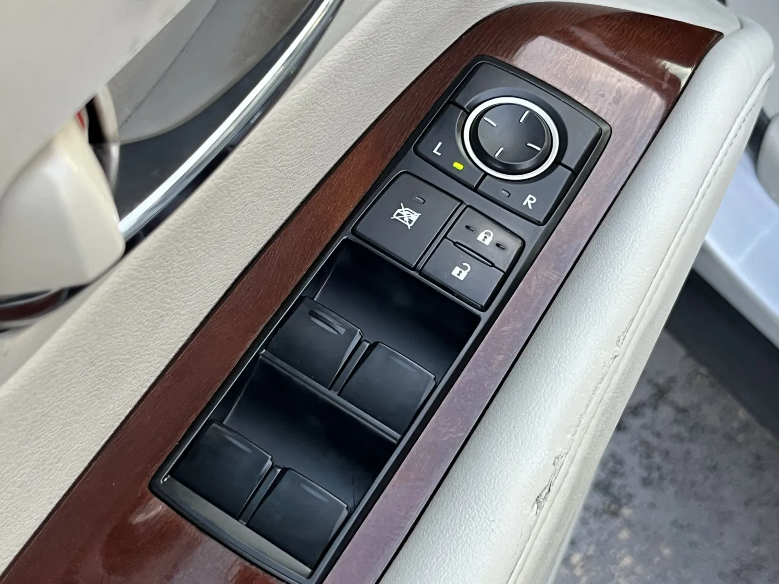 Lexus RX photo 26