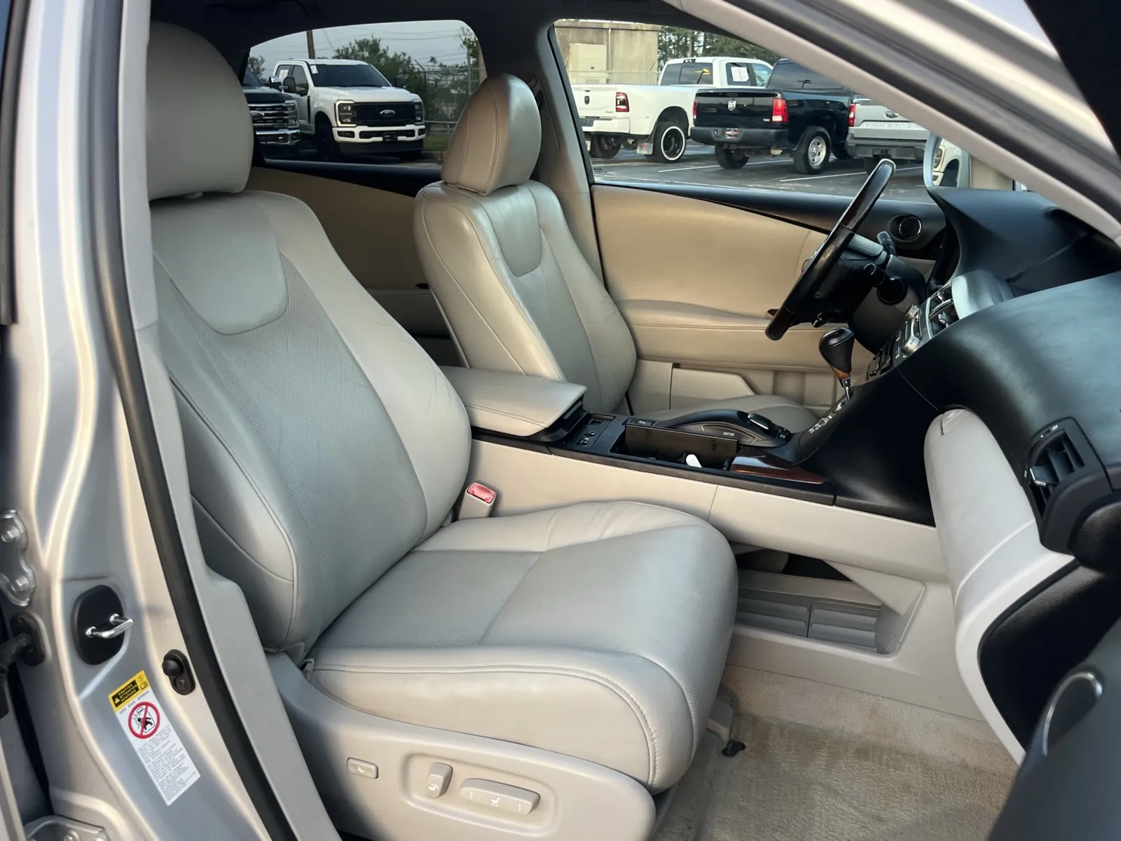Lexus RX photo 29