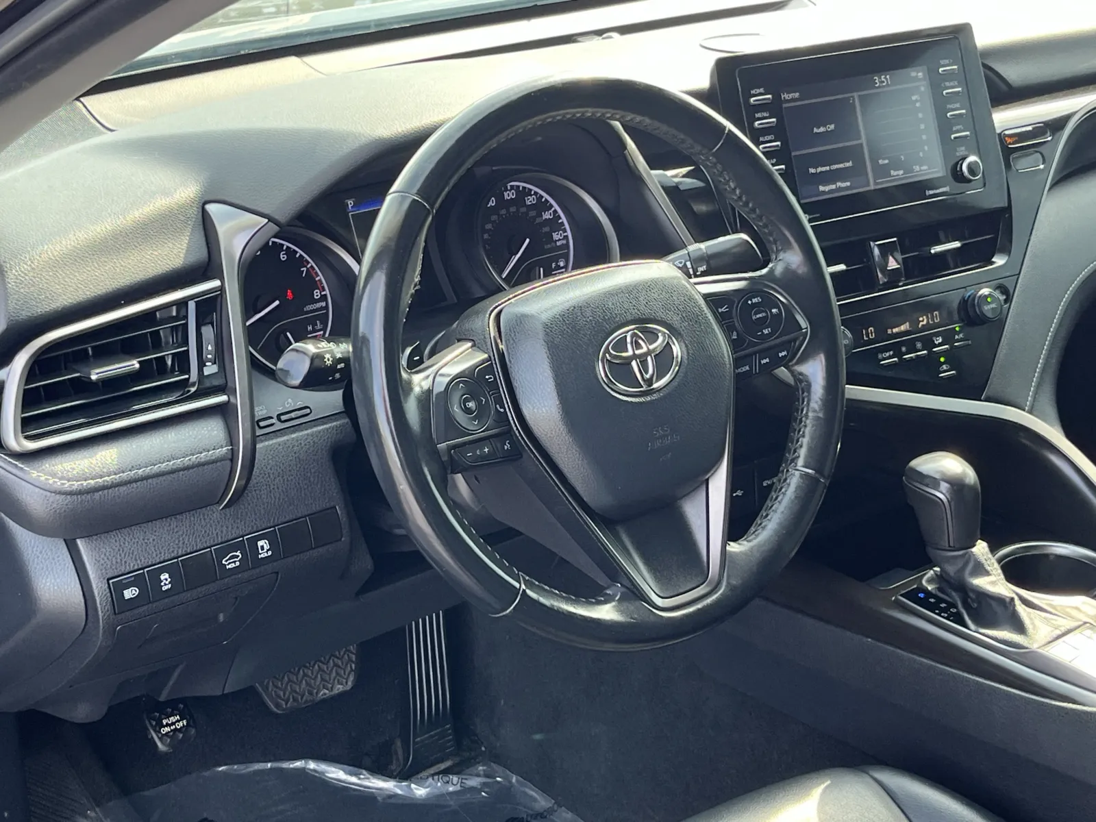 Toyota Camry photo 12
