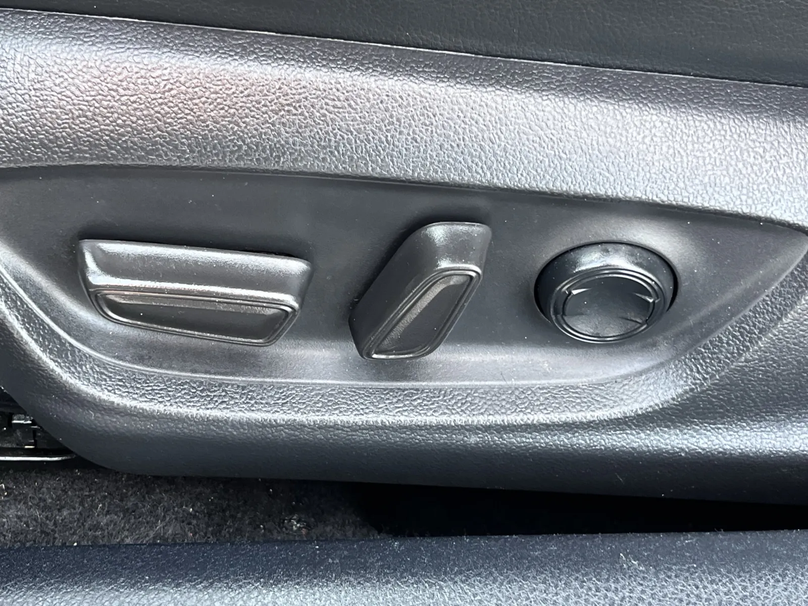 Toyota Camry photo 23