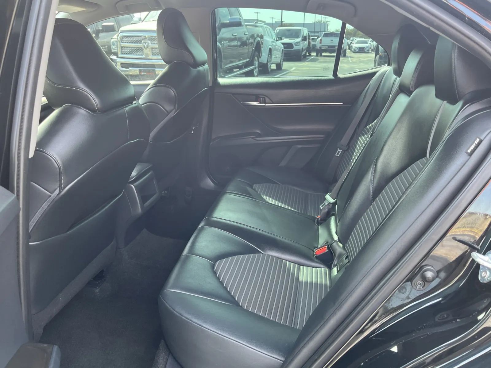Toyota Camry photo 26