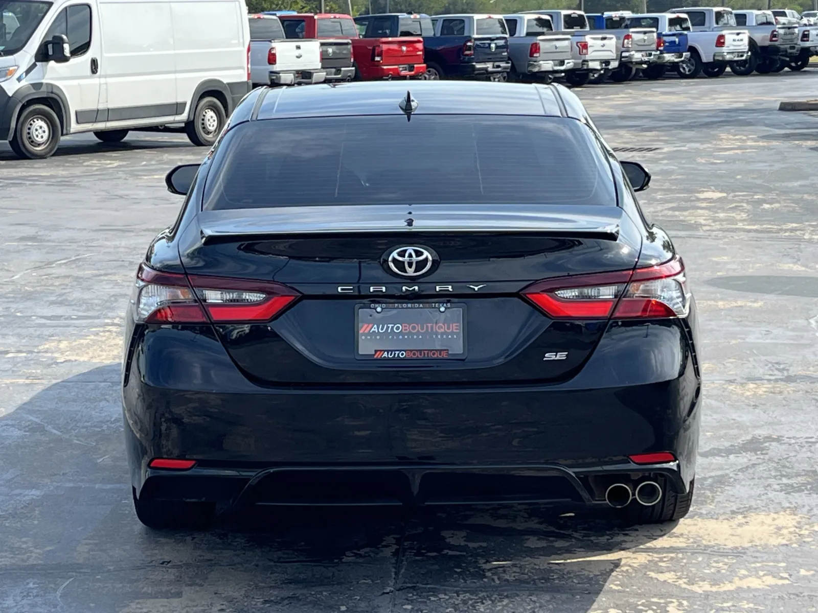 Toyota Camry photo 7