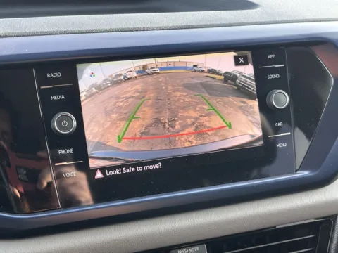 More photos of 2022 Volkswagen Taos SE at Auto Boutique Texas, TX