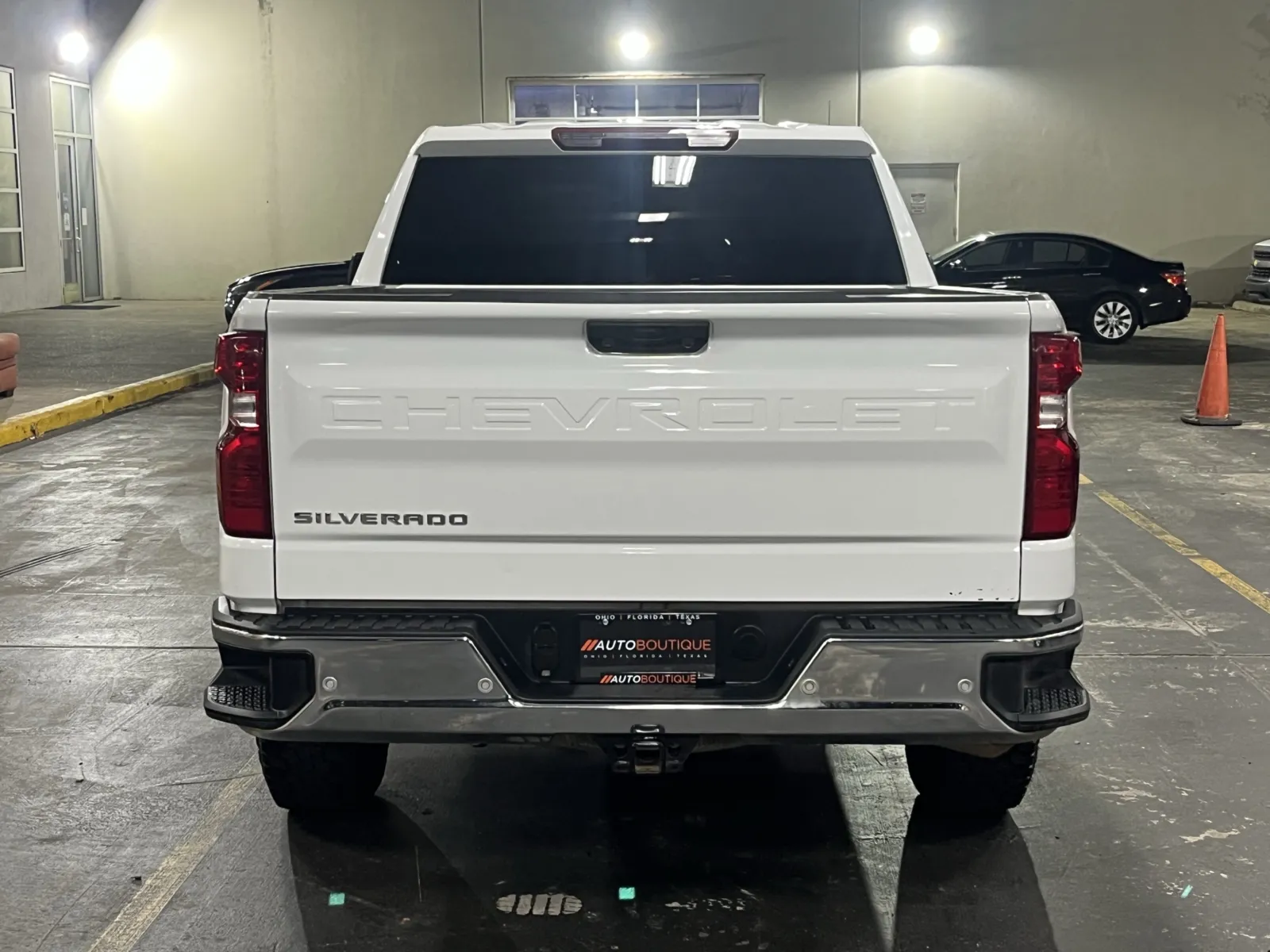 Chevrolet Silverado photo 7
