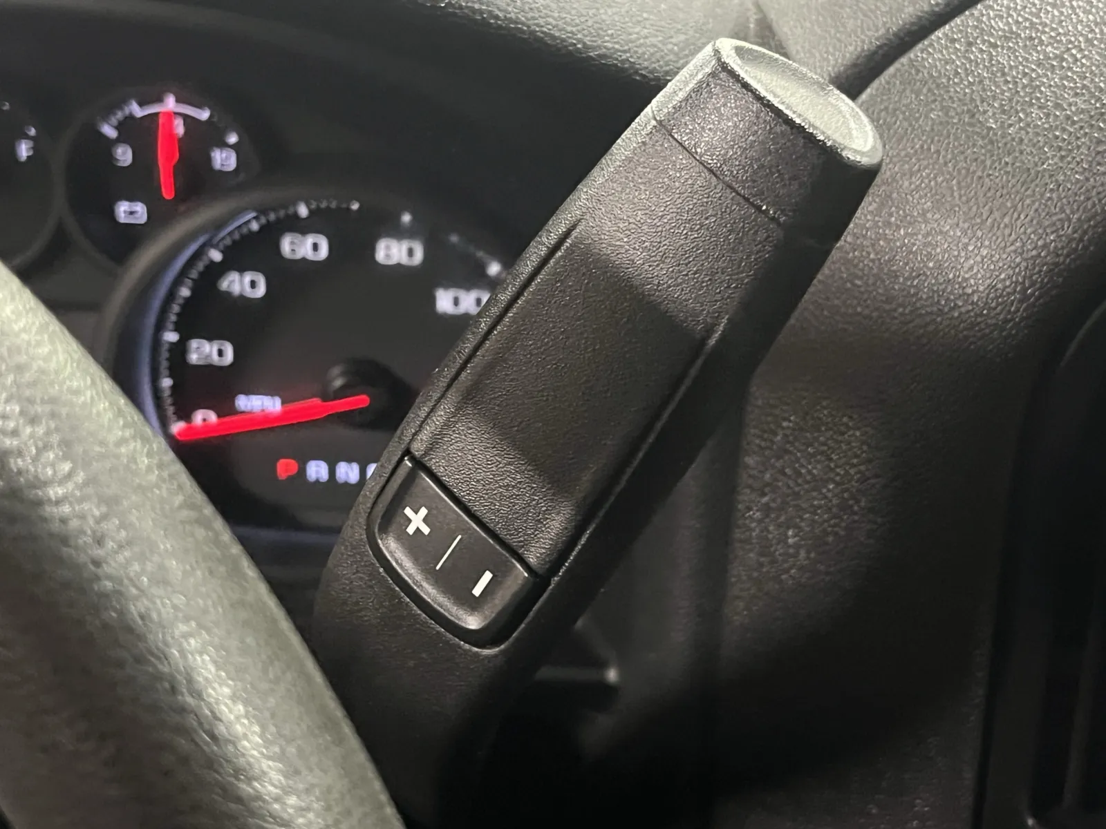 Chevrolet Silverado photo 18