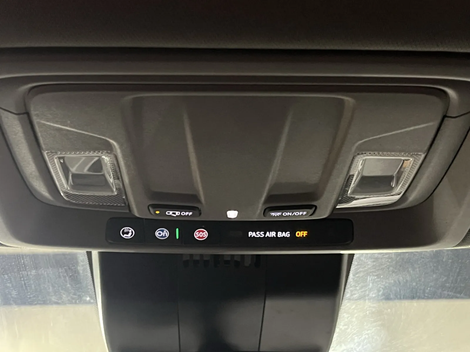 Chevrolet Silverado photo 19