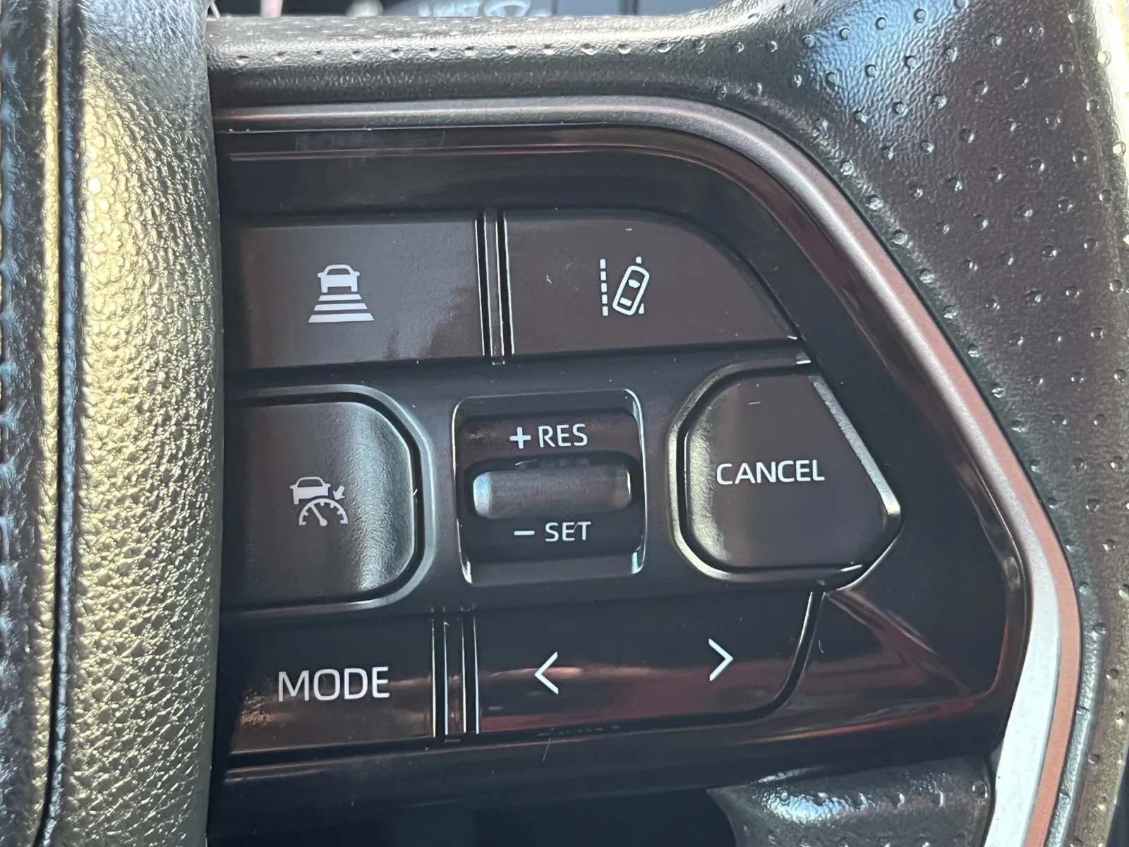 Toyota Tundra photo 17