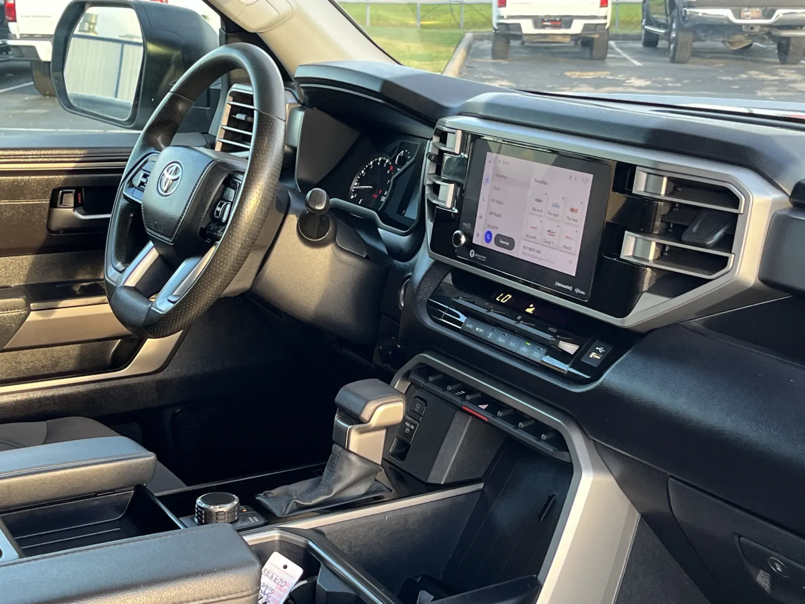 Toyota Tundra photo 13