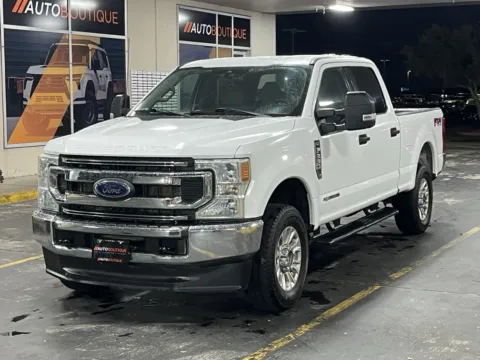 Another view of 2022 Ford Super Duty F-250 SRW XLT for sale in Alvin, TX at Auto Boutique Texas