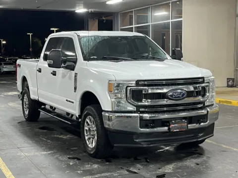 Photos of 2022 Ford Super Duty F-250 SRW XLT for sale in Alvin, TX at Auto Boutique Texas
