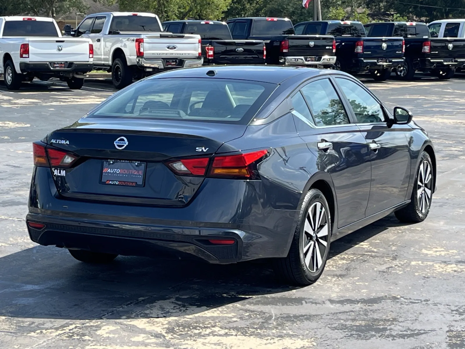 Nissan Altima photo 8