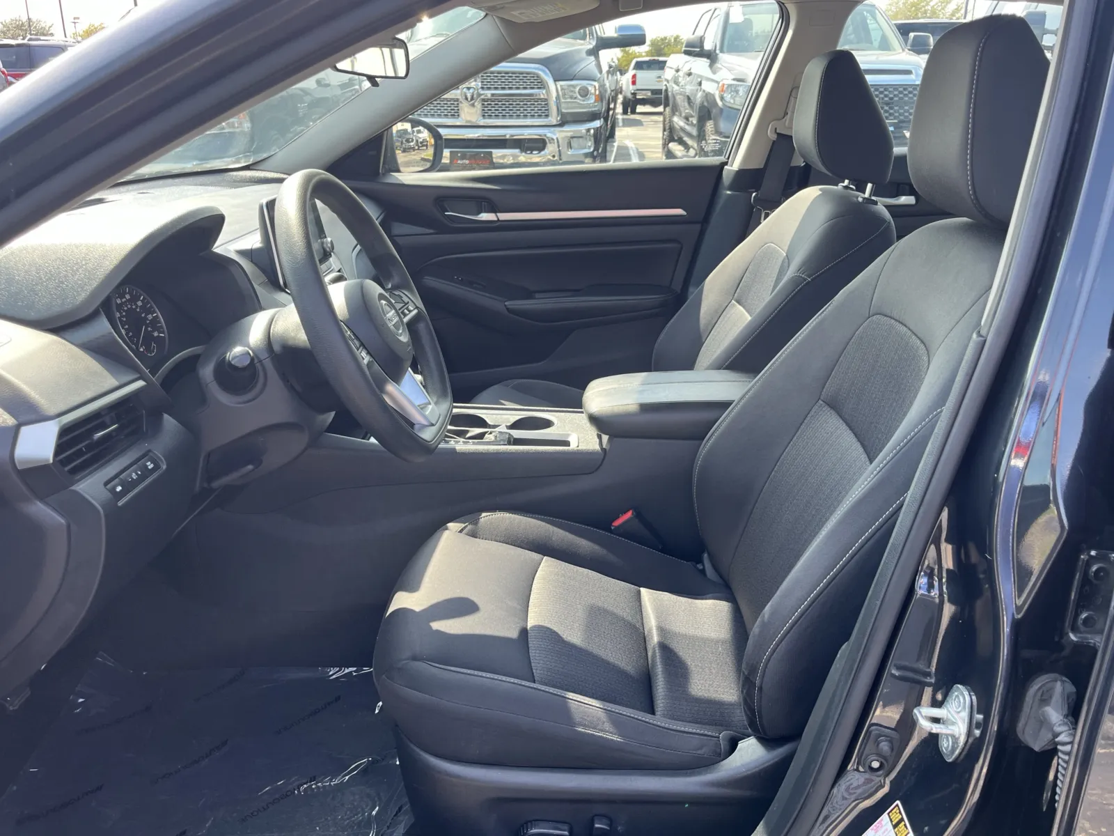 Nissan Altima photo 26
