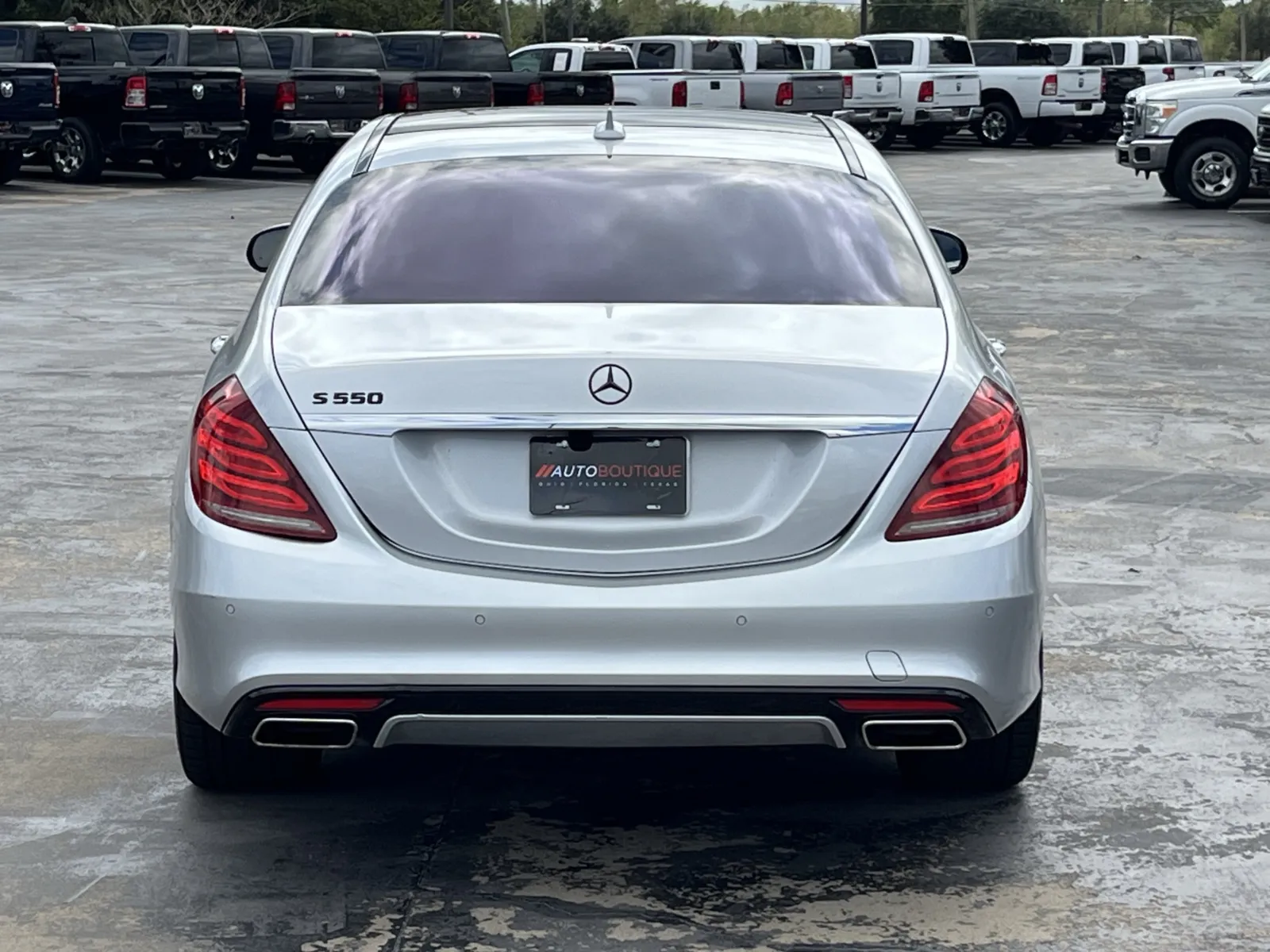 Mercedes-Benz S-Class photo 9