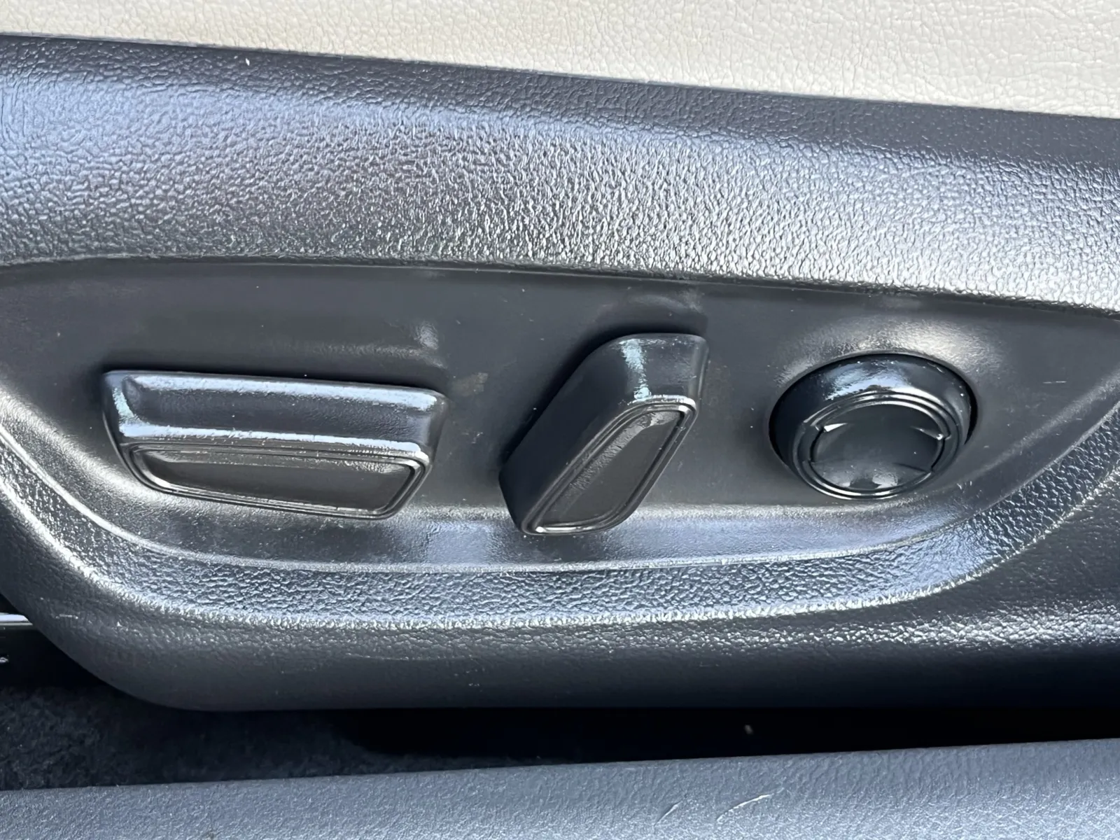 Toyota Camry photo 23
