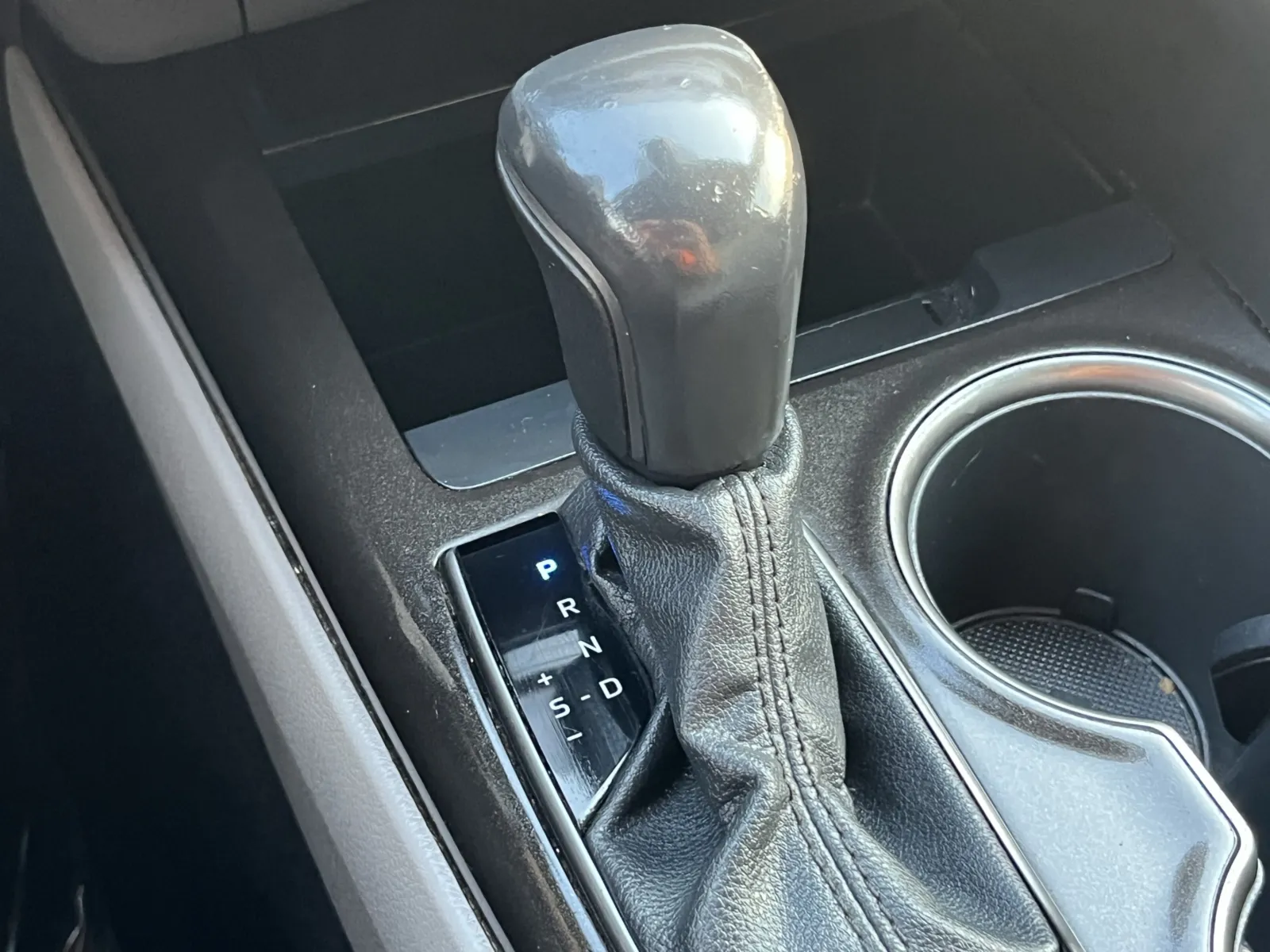 Toyota Camry photo 19