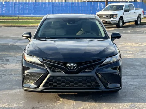 More photos of 2022 Toyota Camry SE at Auto Boutique Texas, TX